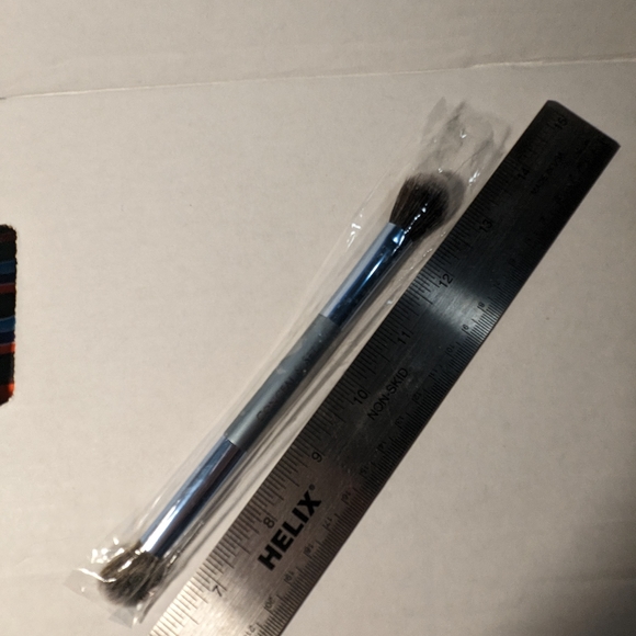 F.A.R.A.H Conceal and Set dual ended brush - Picture 5 of 5